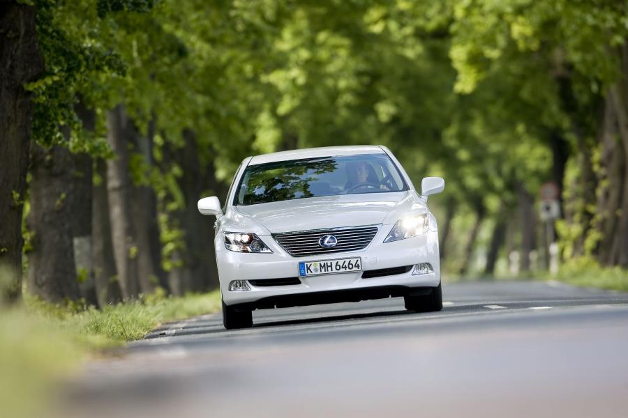  Lexus LS600h L 2007 года  (фото 101 из 224)